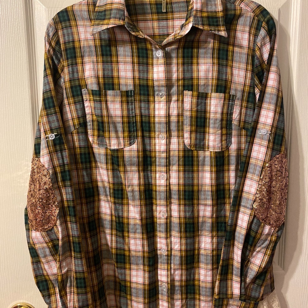 E2 clothing plaid button up top